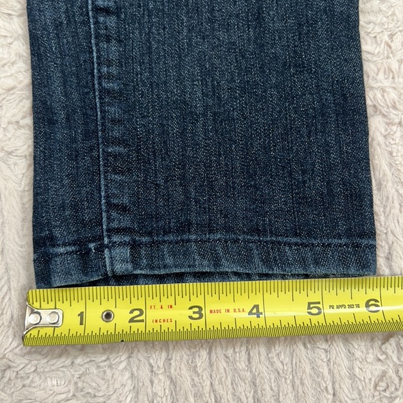 AKIRA Chicago dark wash jeans Size 5 EUC - Picture 16 of 16